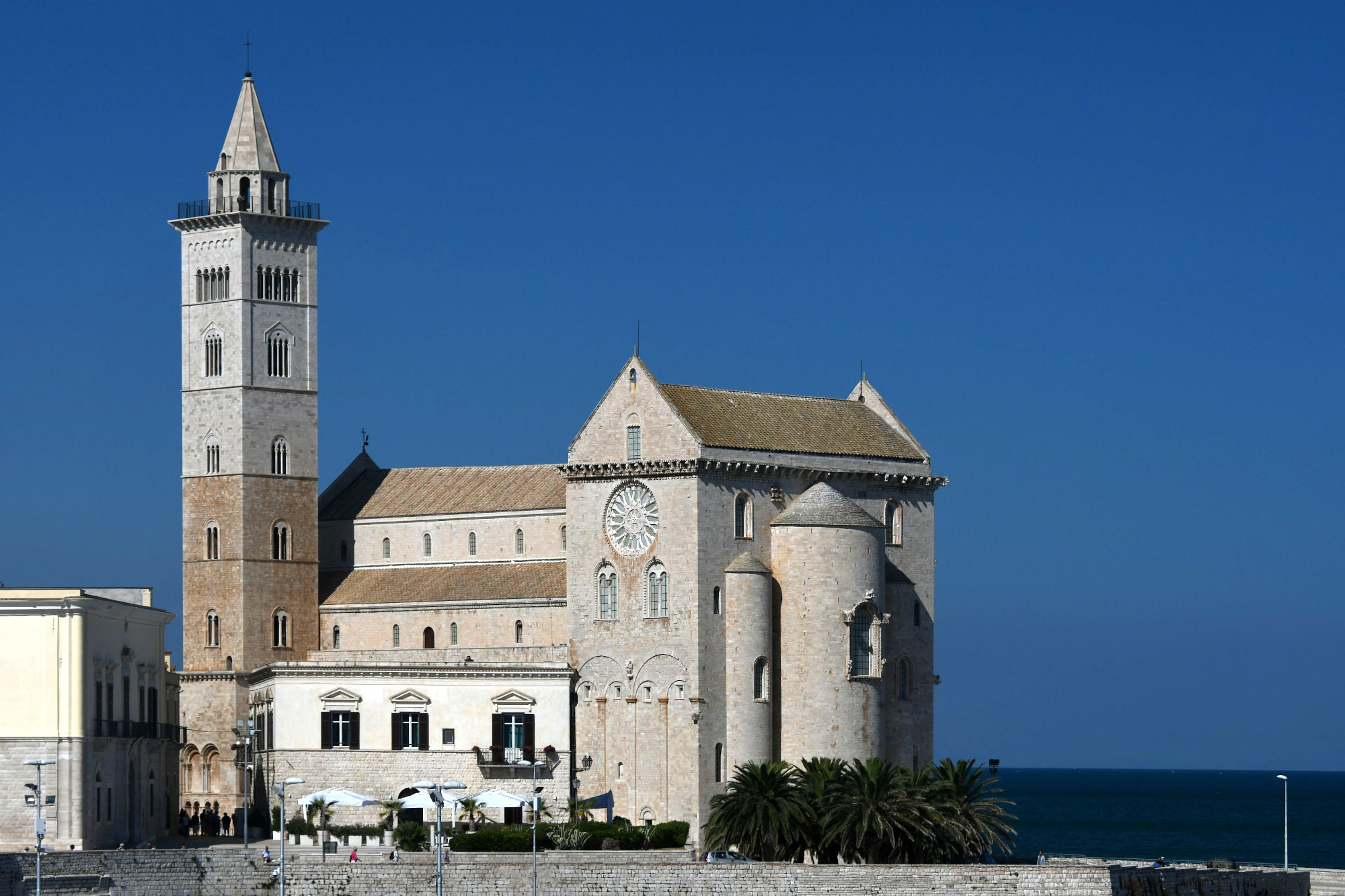 Trani (Photo license: CC BY 2.0)